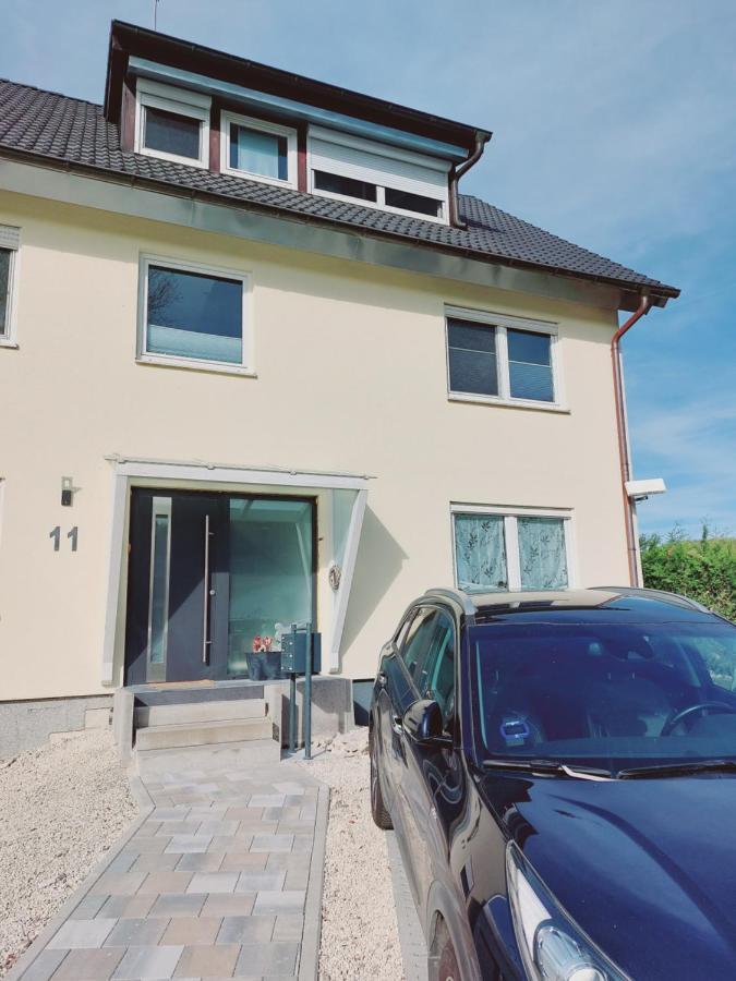 Modernes Souterrain Apartment Black Forest Mit Separatem Eingang Und Kfz-Stellplatz Bad Dürrheim Esterno foto